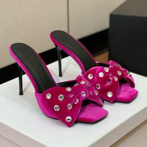 Velvet Crystal Bowtie Mules Sandals Slide tacchi tacchi a tacco Stilletto tacchi a punta di design di lusso da donna in pelle Suota satina