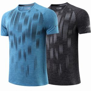 Mens Casual Sportswear Fitness Sports Clothes Gym Running T-Shirt Outdoor Jogging Tops Thin Breattable Elasticity Dry Fit 240515