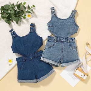 Overaller 1-4 år barns denim Playsuits Baby Girls Summer Clothing Solid Color Sleeveless Hollow Short Sleeved Jumpsuit Girl Full Body D240515