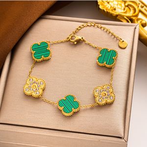 Новый Clover Diamond Bracelet Set Set Boutique Women Titanium Steel Jewelry Spring Luxury 18k золота.