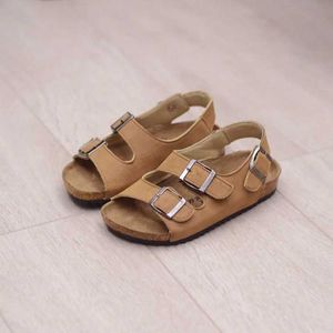 Sandalen Neue Sandalen Kinderkinder Sandalen Mädchen und Jungen Sandalen atmungsaktive flache Schuhe Sommer bequemer Kork Sandalen D240515