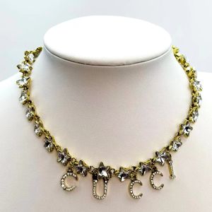 Designer halsband varumärke bokstav vintage diamant insats halsband kedja kvinnor klassisk clavicle kedja choker smycken tillbehör