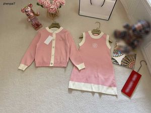 Abiti da miglior abito per ragazze simpatiche set di maglieria rosa taglia taglia 100-150 logo diamante cardigan e abito senza maniche nov05