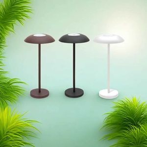 Lâmpadas de mesa Simples Avançado 3 cores LED Touch Luz ajustável adequada para o hotel Bar Cafe Table Decoration Light