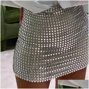 التنانير التنانير Rhinestone mini للنساء ملابس ملابس مثير الانقسام انظر من خلال جوفاء الماس الكريستال اللامع للانخفاض الصلبة ملابس التوصيل للنساء dhtdt