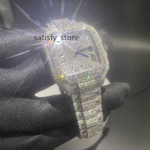 Anpassad lyxklocka män Moissanite Diamond Watch isad VVS Moissanite Watch