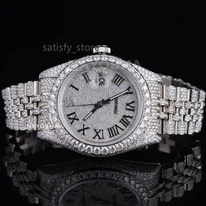 Białe złoto lodowane diamentowe zegarek Moissanite z wysokiej jakości VVS D Clarity Diamond Cena od indyjskiego dostawcy