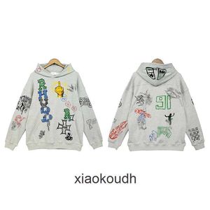 Rhude high end designer hoodies för mens mångsidiga grå söt cool ny casual handmålade high street mens and womens hoodies and hoodies trendiga höst och vinter