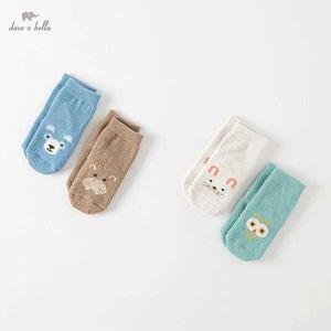 Calzini per bambini Dave Bella 2 paia/lotto di simpatici calzini da cartone animato con manici adatti per bambini Toddlers Boys Girls Autumn and Winter Cotton Socks D240515