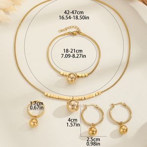 18k Gold-plattierter Schlangenknochenkettenketten-Schmuckset Golden Halskette Armband Ohrringe Ring 4-teiliger Set nicht verblüffende elektroplierte Frauen Schmuckset