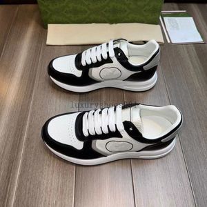 Buty designerskie marka marki pszczoły Ace Sneakers tygrys haftowane czarne białe zielone paski chodzące mężczyźni Tennis 1977 Screeaker brudne trenerzy sportowe 5.14 01