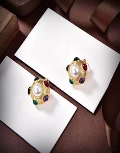 18k Gold Retro Vintage Brand Designer Studörhängen för kvinnor Fashion Elegant Geometry Colorful Stone Ol Ear Rings Jewelry7086378