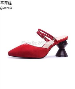 Saltos de salto integral mulheres mulas vermelhas sandálias de salto estranho preto pontilhado chinelos chinelos de chinelos de verão slingbacks sapatos5725462