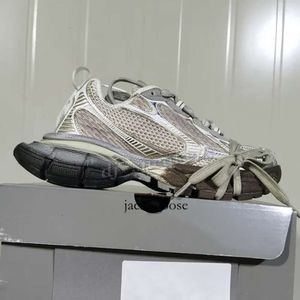 CES Platform Track Sıraslı Tasarımcı Ayakkabı 3xl Spor Sake Kadın Erkekler Koyu Gri Açık Pembe Sarı Yeşil Tripler Siyah Şerit Bej Beyaz Spor Salonu Kırmızı Eğitimler 36-46 128