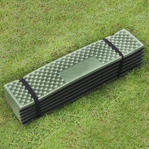 Outdoor Camping Mat Moistureproof Mattress Ultralight Foam Picnic Folding Egg Slot Beach Tent Sleeping Pad Drop 240430