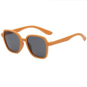 Neues Kind farbige Sonnenbrille Baby Outdoor Street Snap Mode Sonnenbrille UV -Schutz Strand Sonnenbrille