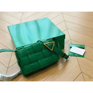 10A Andiamo Arco Woven Leather Tote Fashion East-West Shopping Handbag 2024 New Designer Top Quality Womens Parrot Green Bag