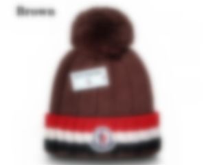 Ny designdesigner Beanie Classic Letter Sticked Bonnet Caps Cler för män Kvinnor Autumn Winter Warm Thick Wool Brodery Cold Hat Par Fashion Street Hats Mo1