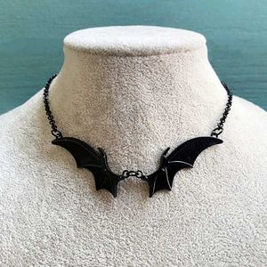 Chokers gotisk vampyr retro batwing hänge halsband julhäxa gåva kvinnor bästa vän nya mode smycken D240514