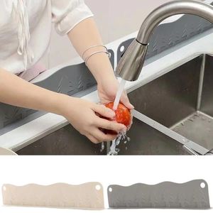 Küchenarmatur Waschbecken Wasser Spritzschutz Saugnapf Obst Gemüse Waschwerkzeug Leitfleisch wiederverwendbares Trottel Waschmaschine Brett