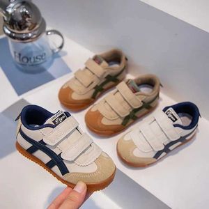 Sneakers Buty sportowe chłopcy i dziewczęta miękkie podeszwy przeciw wsuwki swobodny butów do biegania dla dzieci buty sportowe ciepłe bawełniane buty D240515