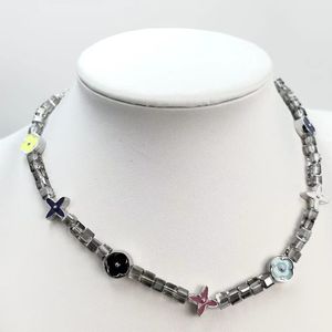 Lyxvarumärkesdesigner hängen halsband bleknar aldrig kristall rostfritt stål bokstav choker hänge halsband kedja smycken tillbehör