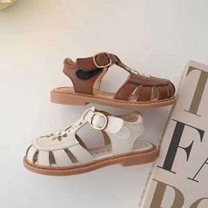 4G8E Sandals 2022 Spring/Summer New French with Superfine Fiber Skin Upper Friendly Inner Lining Rubber Sole Hook and Loop Breathing d240515