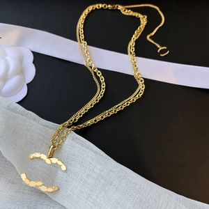 Lyx varumärkesdesigner hängen halsband dubbel lager guldpläterad rostfritt stål bokstav choker hänge halsband kedja smycken tillbehör gåvor storlek justerbar