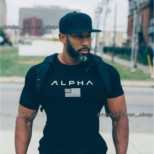 Neue Top-Sommer-Fitness T-Shirt Männer Mode Casual Shirt Bodybuilding T-Shirt-Fitnessstudios Kleidung Designer T-Shirt bequemes und atmungsaktives T-Shirt mit Plus Size M-3xl 852