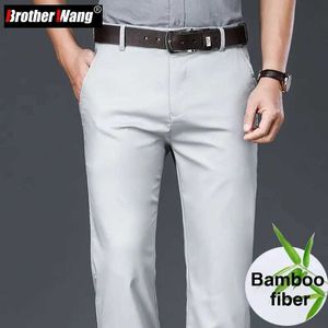 Herrbyxor 4-färg Män bambu fiber tunna casual byxor vår och sommar ny verksamhet stretch fast färg khaki byxor märke y240514