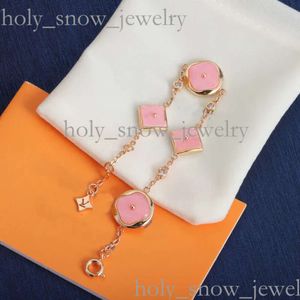 Gioielli di gioielli di lusso gioielli Louiseviution Bracciale a quattro foglie bracciale rosa Bracciale Internet lo stesso designer gioiello per le donne per dare braccialetti 233