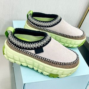 2024 High End Quality Australian Warm Luxury Brand Half Shoes Womens 5877 Series Official Website Synchronized Cow Leather Rubber Foam Sole Women Casual Shoes