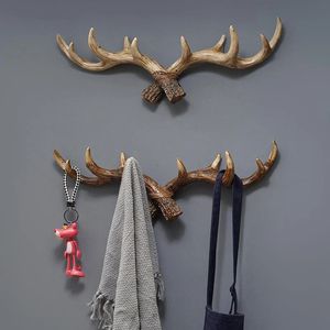 Nordic Vintage Deer Horn Dekorativ krokvägg Hängande kläder och hattar Högen vardagsrum Dekor Antler Harts Staty Craft 240513