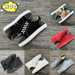 Designer shoes Lace-up Spikes Flat sneakers for men Genuine Leather Red Slip-on Graffiti triple black white Smoke Grey luxury casual sneaker bottoms women trainers