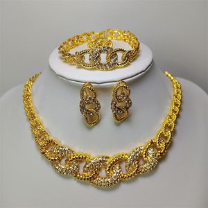 Esale Fashion Dubai Gold Gioielli placcati set in stile Italia Ladies Necklace Women Bracciale Orecchini africani Wedding TZ002 240511