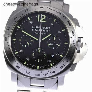 Panerei Luminors Titta på lyxiga armbandsur Automatisk rörelse klockor Paneraiss Luminors Daylight PAM2236 Chronograph Automatic Mens armbandsur69 2RKQ