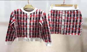 2020 marka w tym samym stylu Dwa kawałki Zestawy Sweter Sweter Załoga z długim rękawem Kint Qian5010745