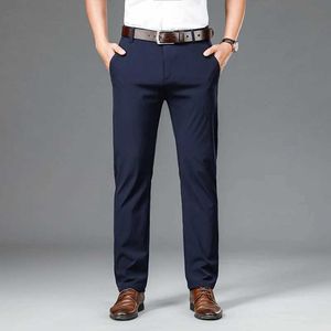 Calças masculinas Spring Mens Business Casual Lápis Pontas de calça machos elásticos calças clássicas retas calças Pantnes HOMBRE Y240514