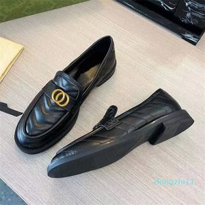15A Designer Casual Shoes Leather Metal Ladies Loafers Shoes Ladies Leather Sneakers Mules Princetown Trample Loafers Large Belt