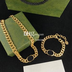 Luxury Thick Chains Necklaces Jewelry Sets Interlocking Letters Bracelets Golden Pendants Necklaces With Box