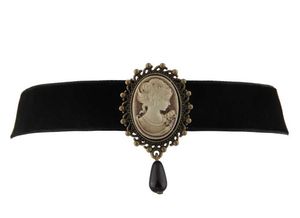 Chokers Gothic Vintage Black Victoria Gästhalsband med Pearl Bead Velvet Pendant Lämplig för kvinnor och flickor D240514