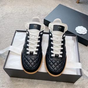 2024 Новый канал Run Run Thane Tennis обувь подлинная кожа на открытом воздухе Loafer Vintage Black White Sneaker Flat Low Men Women Basketball Lady Fashion Hike Shoes Trainer Trainer