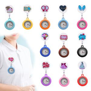 Andra klockor Alla hjärtans dag II Clip Pocket Medical Hang Clock Infällbara sjukhusarbetare Badge Reel FOB Medicine Watch With Se Otzgt