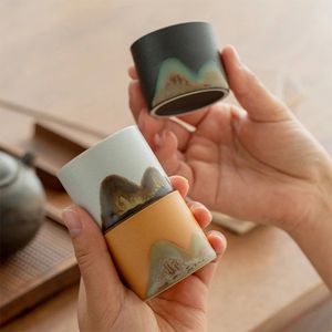 Tazza di tè in ceramica cinese Cupi di caffè Office Acqua Set di tè fatti regalo di compleanno 240509