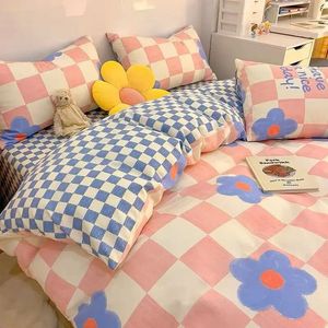 Nordic Pink Checkerboard Duvet Cover Sets With Pillowcases Flat Sheet Kids Girls Boys Full Queen Twin Size Kawaii Bedding Kit 240510