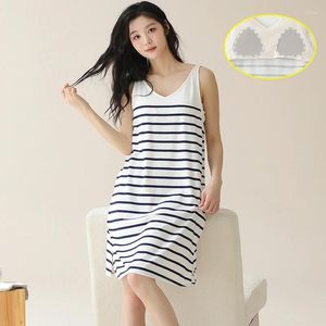 Kvinnors sömnkläder 2024 Summer Casual Striped Silk Satin Sexig underkläder Vest Nightrowns For Women Nightdress Night Dress Girls Home Nighty