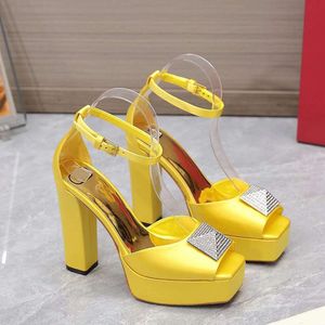 Sandals Fashion Heeled Women Platform Open Toe Ankle Fish Mouth White Patent Leather Designer Dress Shoe Summer High Quality Factory Shoes 6e s