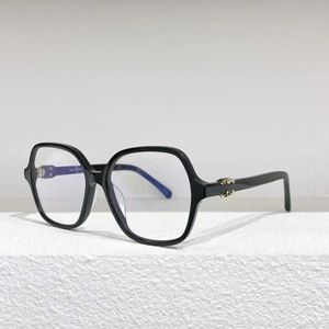 Os óculos de sol do designer ch Top Xiangjia.com são populares entre os mesmos óculos de tendência literária e artística.Lente plana de moda versátil feminina 3421-b