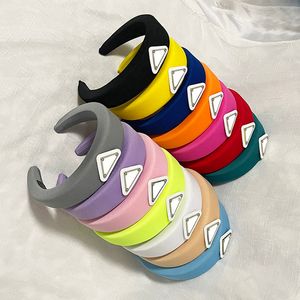 Women Sponge Headbands Luxurys Designers Candy Color Triangle Triangle Letter Stripe Massion Mashing Sport Bands Brappan Headraps for Hat Association