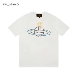 Viviane Westwood Tshirts Летняя уличная одежда Viviane Мужская футболка Дизайнер Men Men Tshirt Графическая футболка мужская вязаная свитер Duyou Высококачественные топы D583